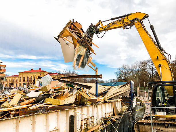 Best Construction Debris Removal  in Pompton Lakes, NJ